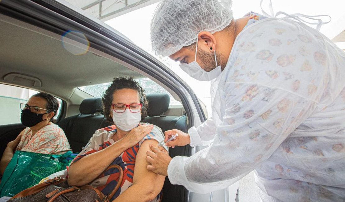 Arapiraca reforça vacinação contra a Covid-19 e realiza mutirão nos três postos durante final de semana