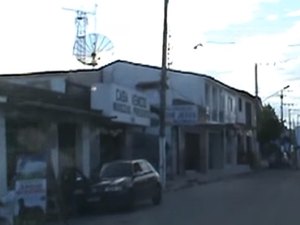 Cinco homens tentam invadir casa de mulher em Passo de Camaragibe