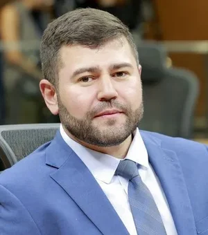 Deputado estadual de Goiás morre em acidente de carro em meio à campanha