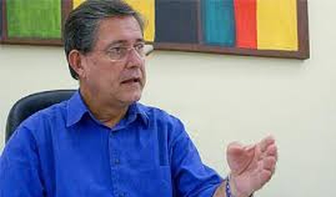 Candidatura de Regis Cavalcante ao governo do estado terá dificuldades na federação