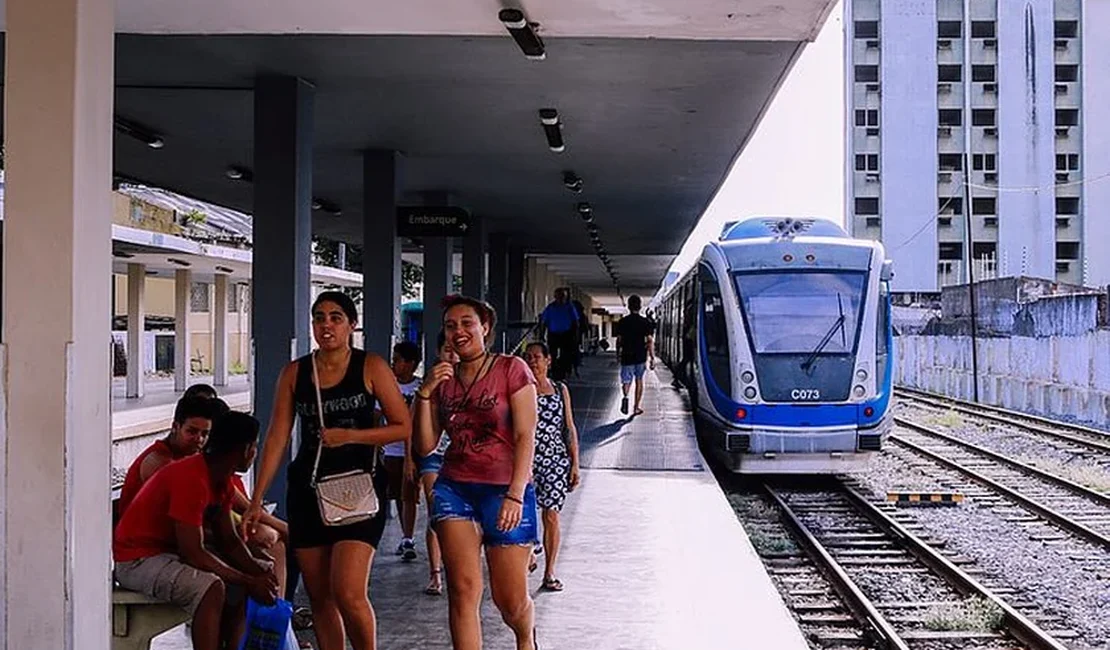 Trens e VLTs terão horário reduzido durante feriado em Maceió