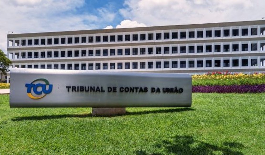 TCU suspende compra da Saúde por gasto desnecessário de R$ 160 milhões