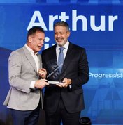 Arthur Lira recebe o Prêmio Valoriza Parlamento e integra lista dos deputados mais influentes de 2025