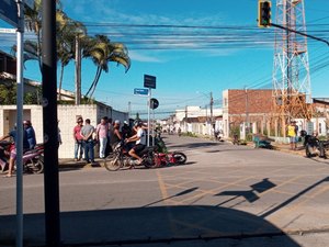 [Vídeo] Acidente entre duas motos é registrado em cruzamento do bairro Primavera