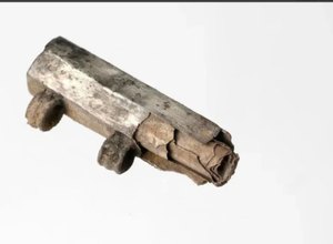 Amuleto antigo é encontrado na Alemanha e tem relação com cristianismo