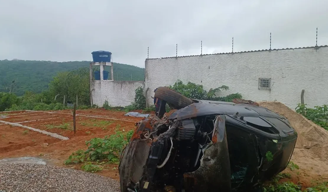 Sargento da PM morre após capotar carro no Sertão de Alagoas