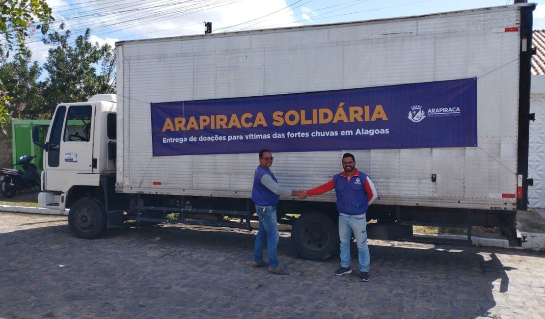 Prefeitura de Arapiraca inicia entrega de 3,5 toneladas de donativos a vítimas das enchentes em Alagoas