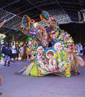 Prefeitura continua com atrações culturais na Praça Gogó da Ema e no túnel iluminado