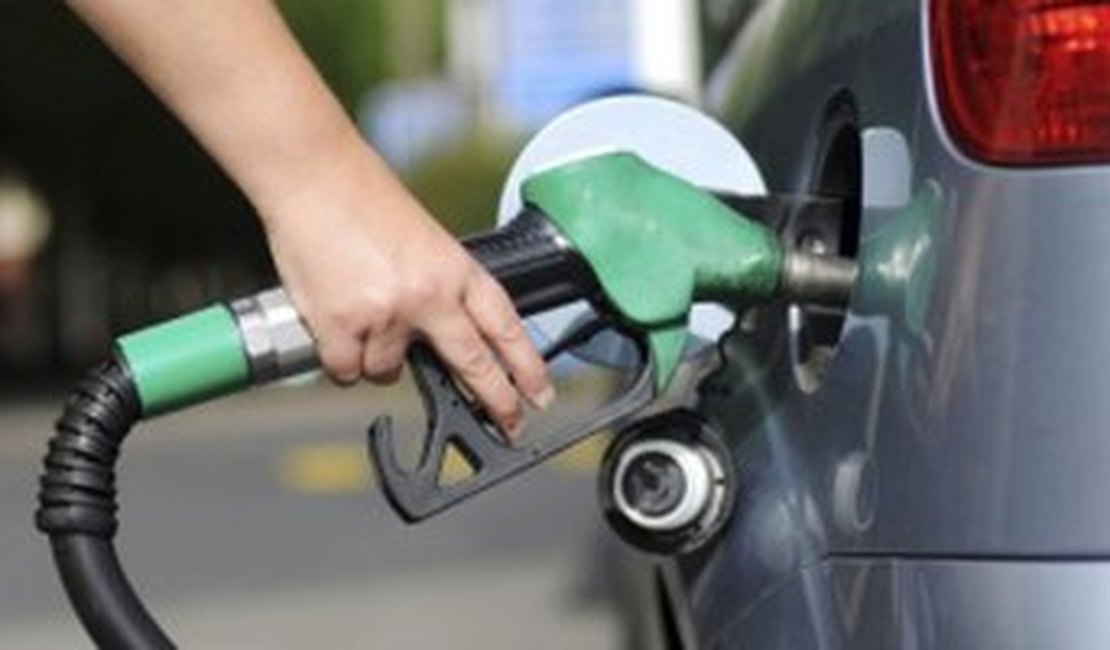 OAB deve pedir investigação sobre preço de combustíveis em Delmiro Gouveia