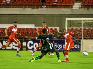 CRB vence Goiás e fica no G4, Vasco perde mais uma vez e Atlético GO encosta