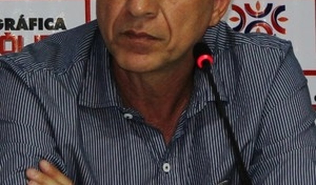 Treinador do Vila explica estratégia e elogia: 'Fizemos um jogo inteligente'