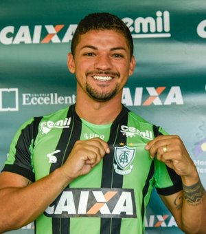 Com passagens por Cruzeiro e América-MG, atacante Judivan é contratado pelo CSA