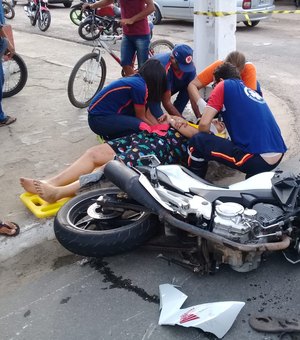 Colisão entre duas motocicletas deixa três feridos em Arapiraca