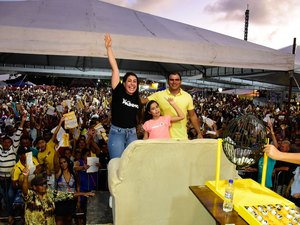 Vereador Fio e deputada Gabi fazem festa pioneira no Dia dos Pais em Maragogi para 20 mil pessoas