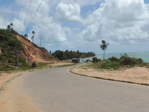 MPF aciona DER para conter risco de desmoronamento de mirante em Japaratinga