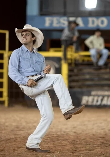 Asa Branca: Felipe Simas diz que papel em filme mudou forma de viver