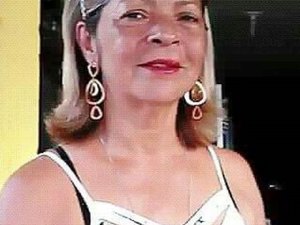 Suposta empresária é assassinada a tiros dentro do próprio veículo no Litoral Sul