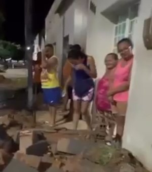 Erosão interdita faixa da BR-316 e altera tráfego em Santana do Ipanema