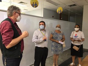 Bancos e estabelecimentos de Arapiraca são alvos de fiscalização sobre uso obrigatório de máscaras