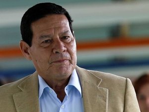 Mourão deve assumir a Presidência por ao menos 2 semanas após cirurgia