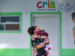 Alagoas investe mais de R$ 920 milhões em creches enquanto governo federal impõe corte de 80% na educação infantil