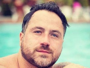 Humorista de 'A Praça é Nossa' morre aos 39 anos