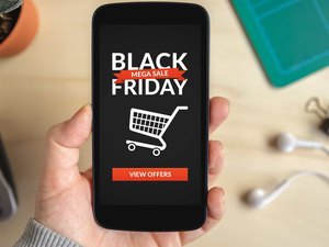 Black Friday: Atenção deve ser mantida em compras físicas e online