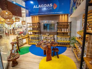 Alagoas Maior comercializa mais de R$ 50 mil em produtos locais em shopping de Maceió