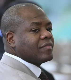 PF indicia ex-ministro Silvio Almeida por importunação sexual