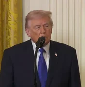 Trump diz que queda de caça dos EUA não mudará negociações com Irã