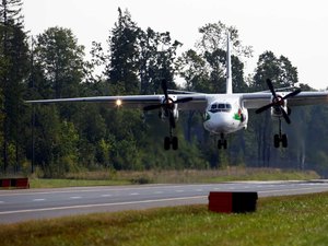 Nove pessoas morrem em queda de avião durante viagem de paraquedismo