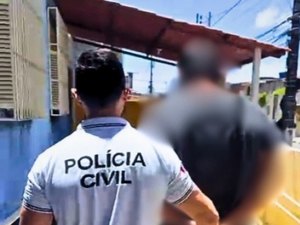 Professor é preso por crime sexual contra aluna de 13 anos em escola de Maceió