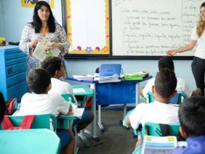 Governo federal acompanhou presença escolar de mais de 13 milhões de beneficiários do Bolsa Família