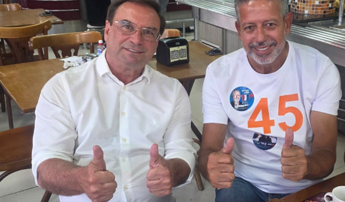 Após votar em Maceió, Arthur Lira segue para Arapiraca e recebe elogios de Luciano Barbosa
