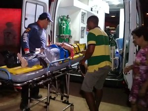 Atropelamento deixa duas pessoas feridas em Arapiraca 
