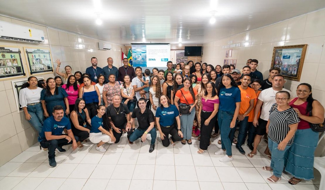 Senai e Amigos de Maribondo dão início a um novo tempo na educação