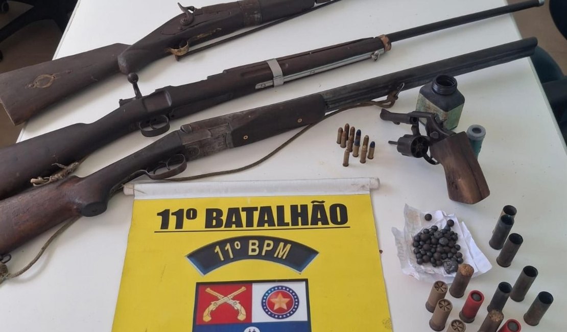 Homem é preso com armas após denúncia de disparos contra animais em Piaçabuçu