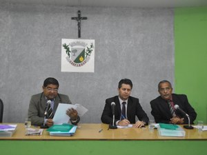 Uso de celular em sala de aula pode ser proibido