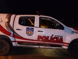 Motocicleta roubada que estava escondida em residência é recuperada pela polícia na Cidade Universitária