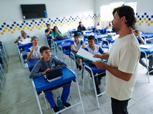 Volta às aulas: Arapiraca inicia o ano letivo de 2025 em mais de 90 instituições de ensino do município