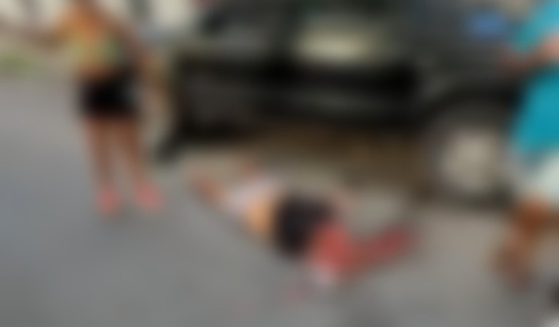 Motociclista morre após colisão e atropelamento por caminhão no bairro Petrópolis