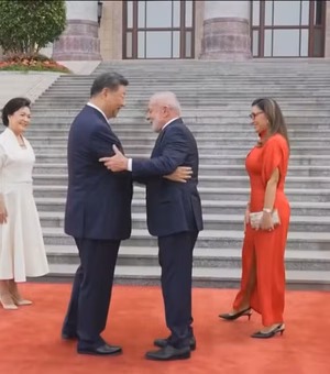 Lula reclama de vazamento de conversa com presidente chinês e Janja e diz que era confidencial