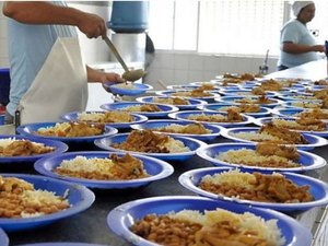 Alimentação saudável: merendeiras de escolas municipais de Penedo participam de concurso do Sebrae