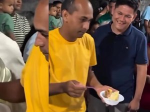 No interior do Piauí, secretário de habitação toma colher de padre para servir prefeito