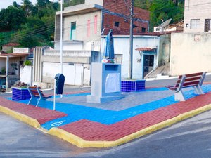 Homem é preso com cocaína, crack e maconha em escadaria de Palmeira