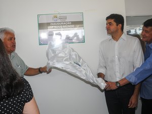 Prefeito Rui Palmeira entrega unidade de saúde no Novo Mundo