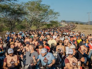 Cavalgada dos Pais reúne multidão em Traipu e celebra a cultura nordestina