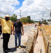 Obras de pavimentação, drenagem e ciclovia são iniciadas no Bairro do Tabuleiro do Pinto em Rio Largo