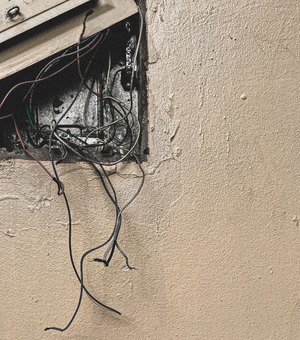 Homem é detido após invadir residência e tentar furtar fiação elétrica em Arapiraca