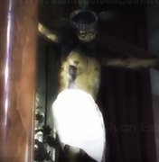 [Vídeo] Estátua de Jesus Cristo abre os olhos e intriga internautas